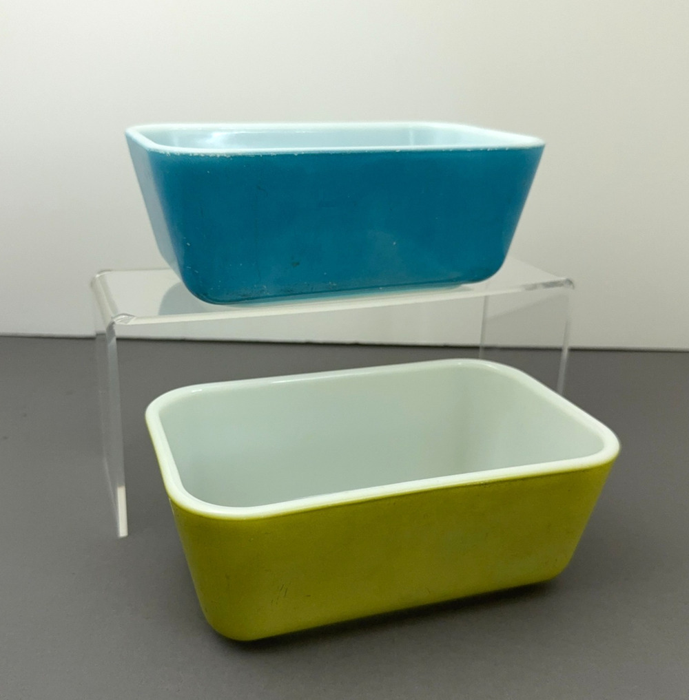 VTG Pyrex 502 B Fridgie Refrigerator Dishes Set 2 Blue Green Milk Glass No Lids